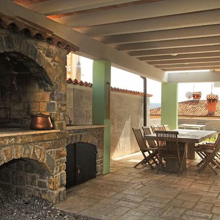 Spacious Villa In Parecag With A Swimming Pool Сечовле Экстерьер фото